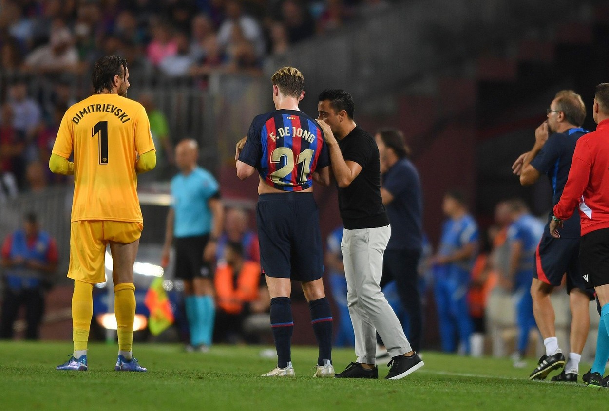 Xavi s-a decis! Rolul pe care îl va avea Frenkie de Jong, jucătorul care a refuzat să plece de la Barcelona în vară