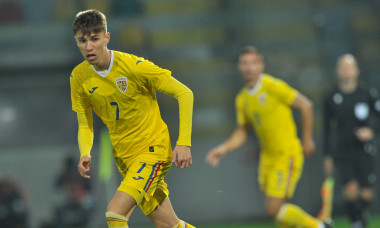 Octavian Popescu, în tricoul naționalei de tineret / Foto: Profimedia