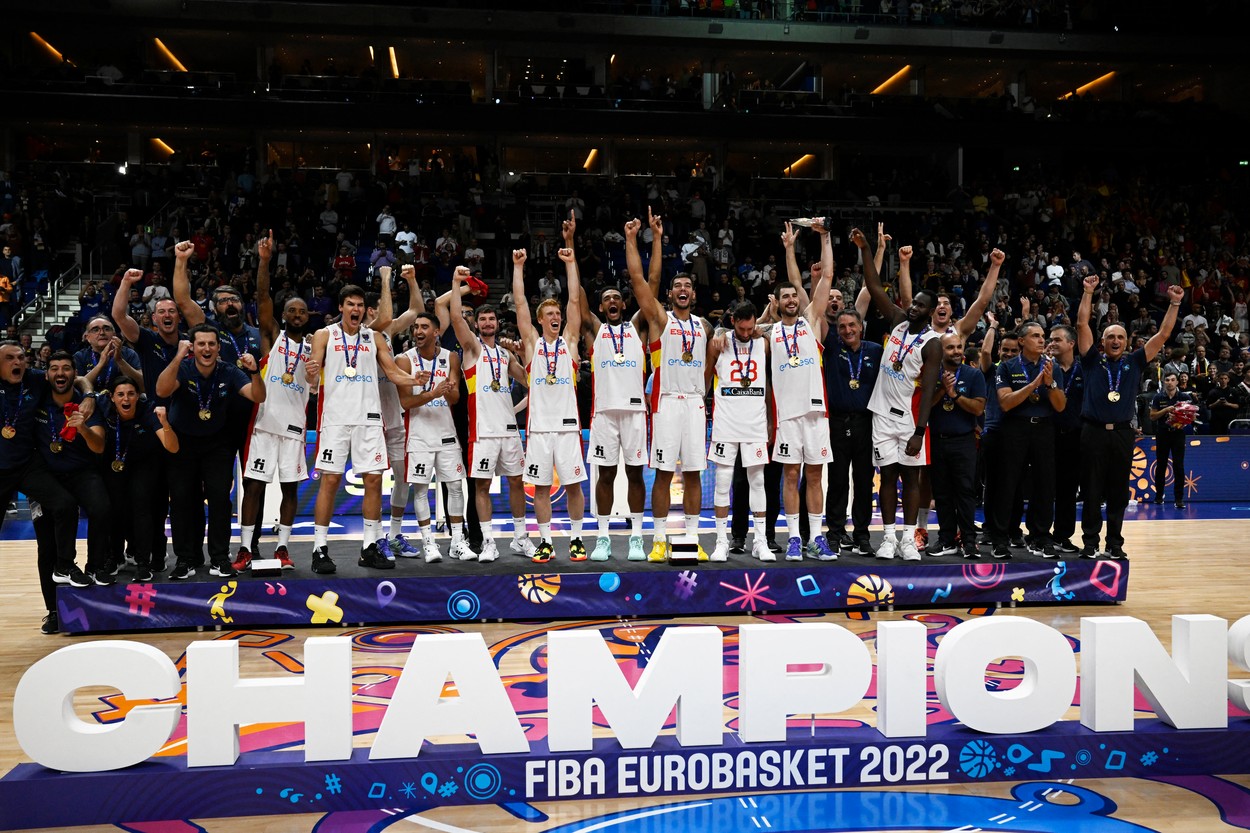 Spania, câștigătoarea Campionatului European de baschet masculin, după o finală cu Franța