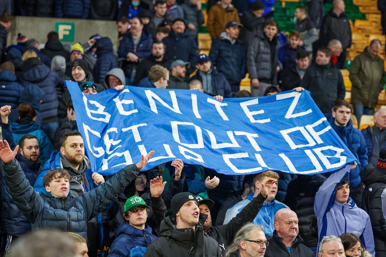 Rafa Benitez rupe tăcerea și "dă vina" pe Liverpool pentru demiterea de la Everton