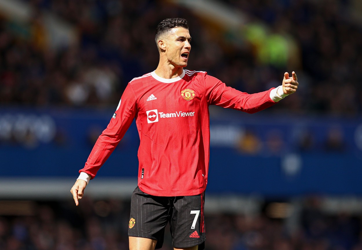 Cristiano Ronaldo, pus sub acuzare de Federația Engleză, după ce i-a spart telefonul unui suporter