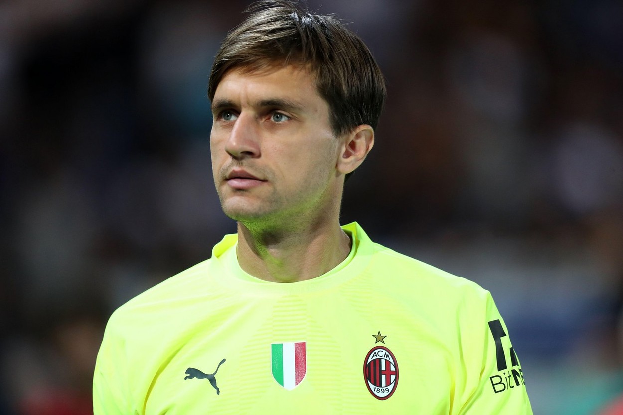 Șansă “de aur” pentru Ciprian Tătărușanu la AC Milan! Cât va lipsi portarul Mike Maignan