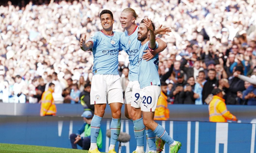 Manchester City v Manchester United - Premier League - Etihad Stadium