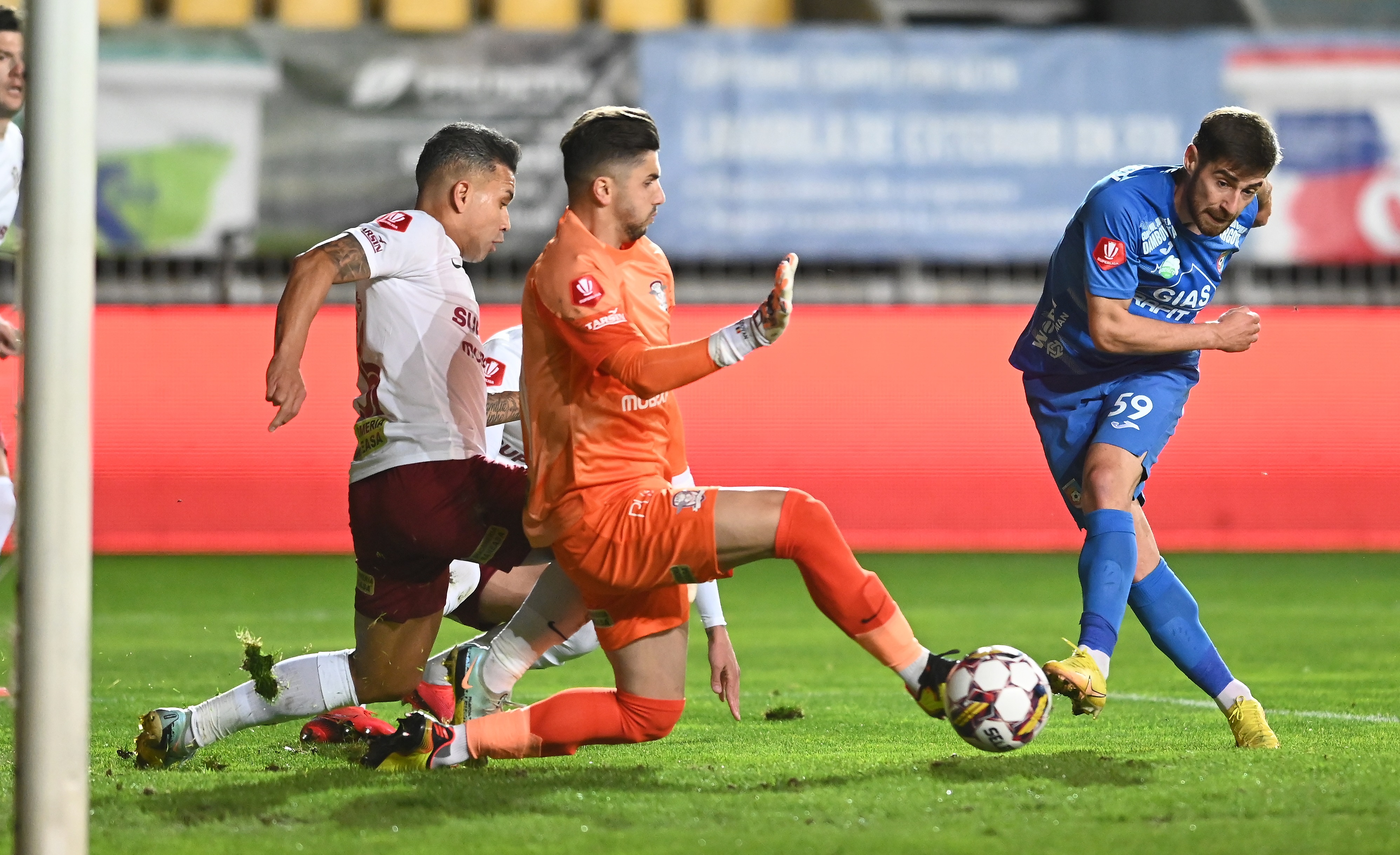 Chindia Târgoviște - Rapid București 2-1. Toni Petrea le aduce prima victorie târgoviștenilor