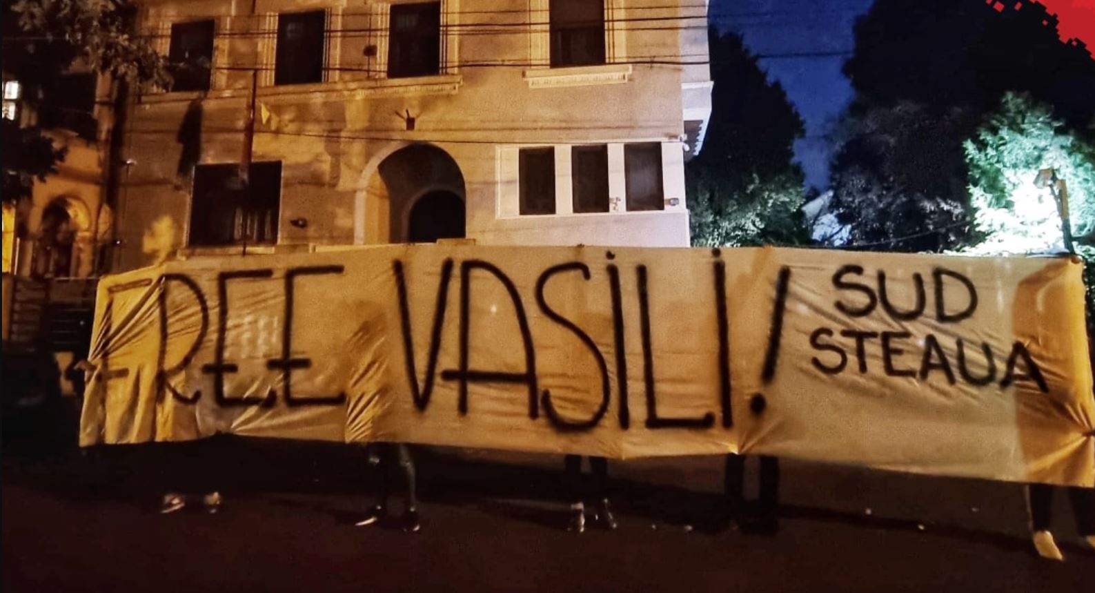 Fanii Stelei au protestat la Ambasada Belarusului! Mesaj de susținere pentru Vasili Hamutovski