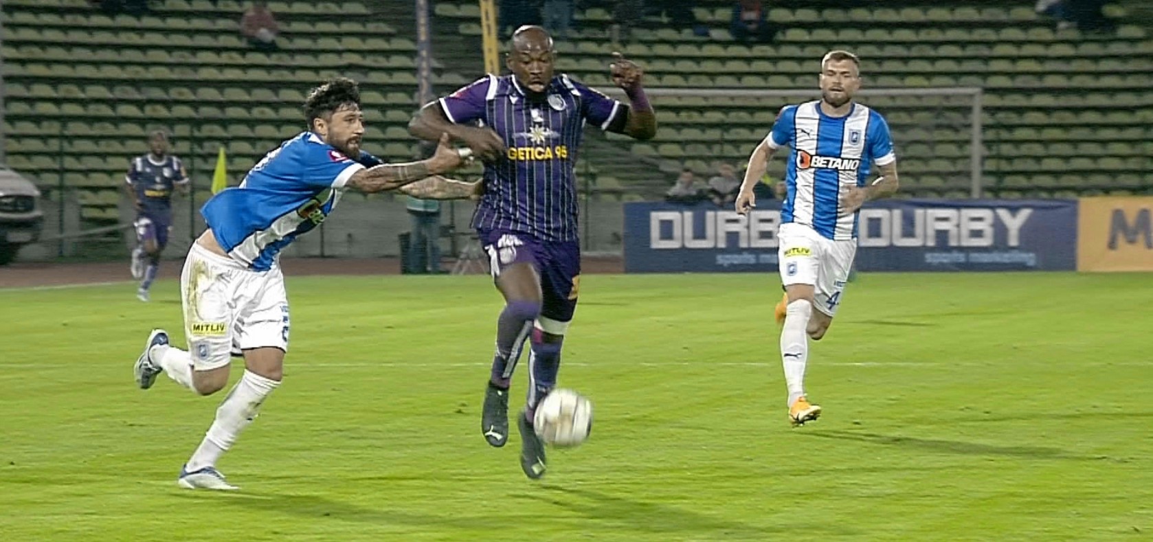FC Argeș - Universitatea Craiova 1-0. ”Arnold de Liga 1”, de neoprit în fața oltenilor