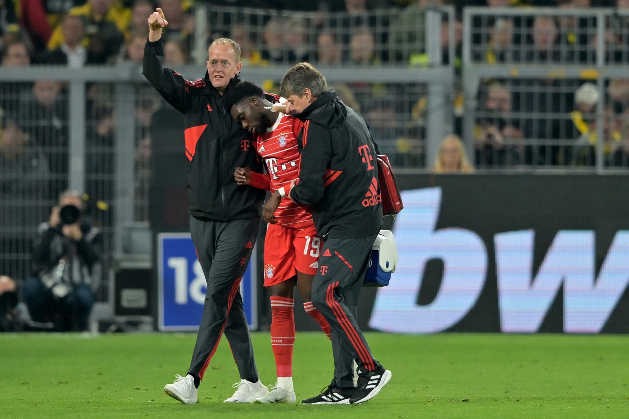 Alphonso Davies a ajuns la spital după derby-ul Dortmund – Bayern! Canadianul ar fi suferit o comoție cerebrală