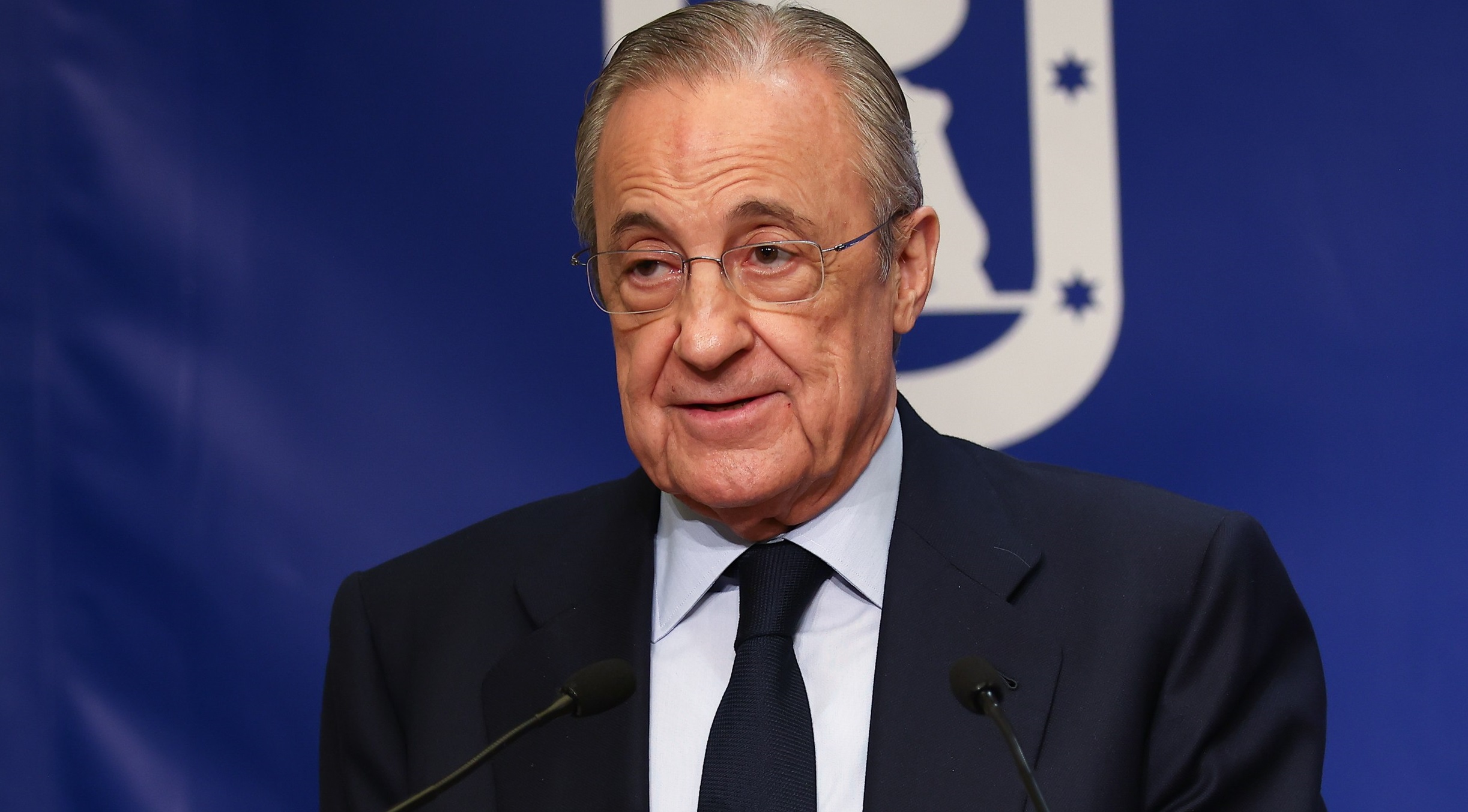 Florentino Perez a ratat aducerea unui fotbalist legendar, dar acum Real Madrid e la un pas să îi transfere fiul