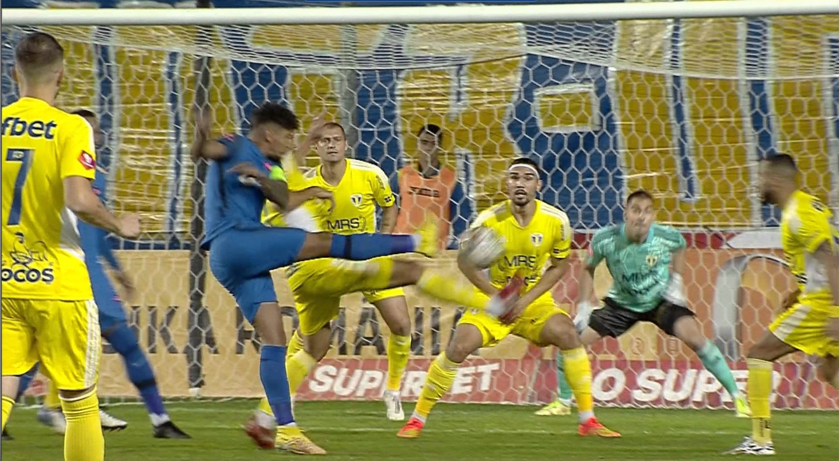 Petrolul - FCSB 0-1, ACUM, la Digi Sport 1. Dawa deschide scorul, după două bare ale elevilor lui Nicolae Dică