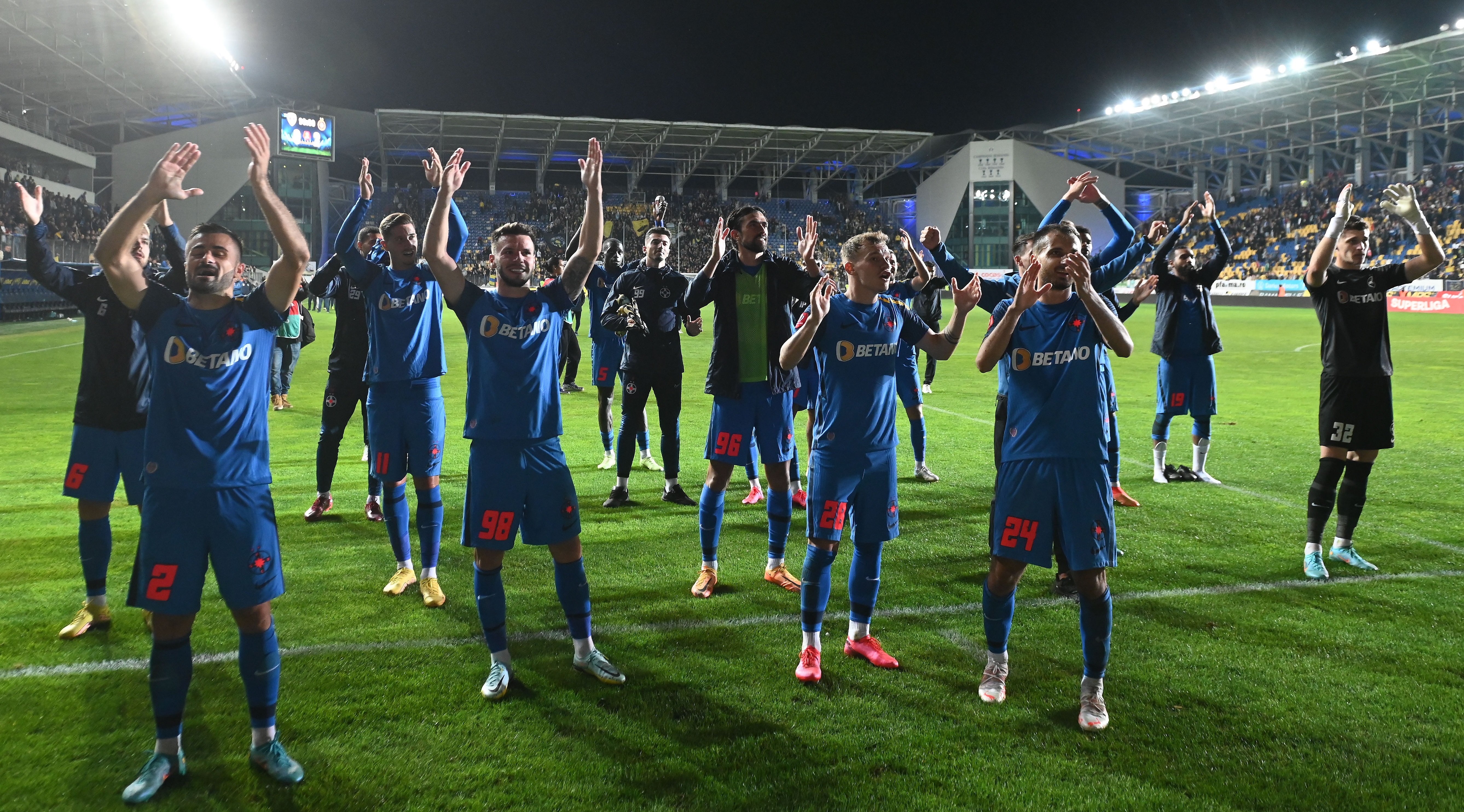 E demenţial. Ce fotbalist al FCSB-ului a fost lăudat la scenă deschisă de Gigi Becali