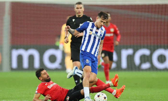 Bayer 04 Leverkusen v FC Porto: Group B - UEFA Champions League