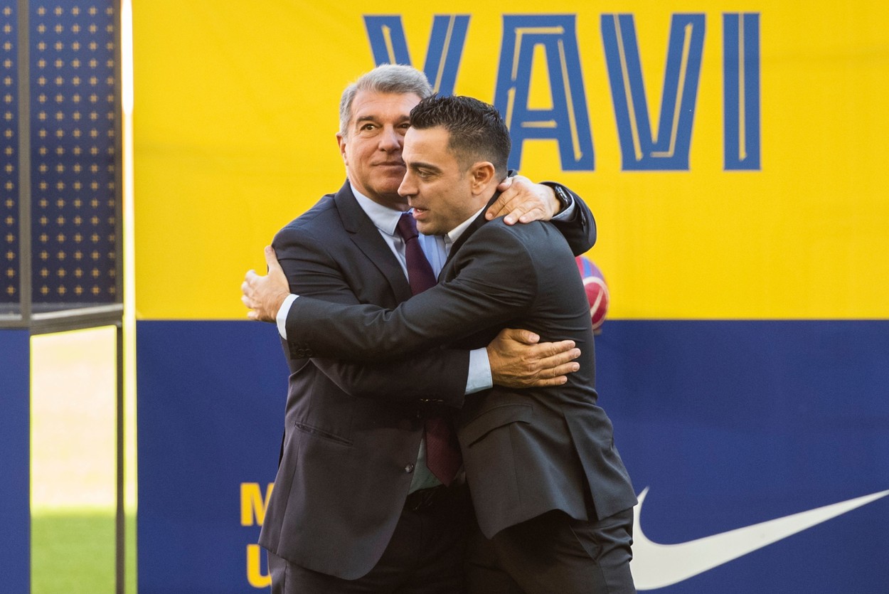 Joan Laporta a mers în vestiarul Barcelonei, după egalul cu Inter. Cum a decurs discuția cu Xavi