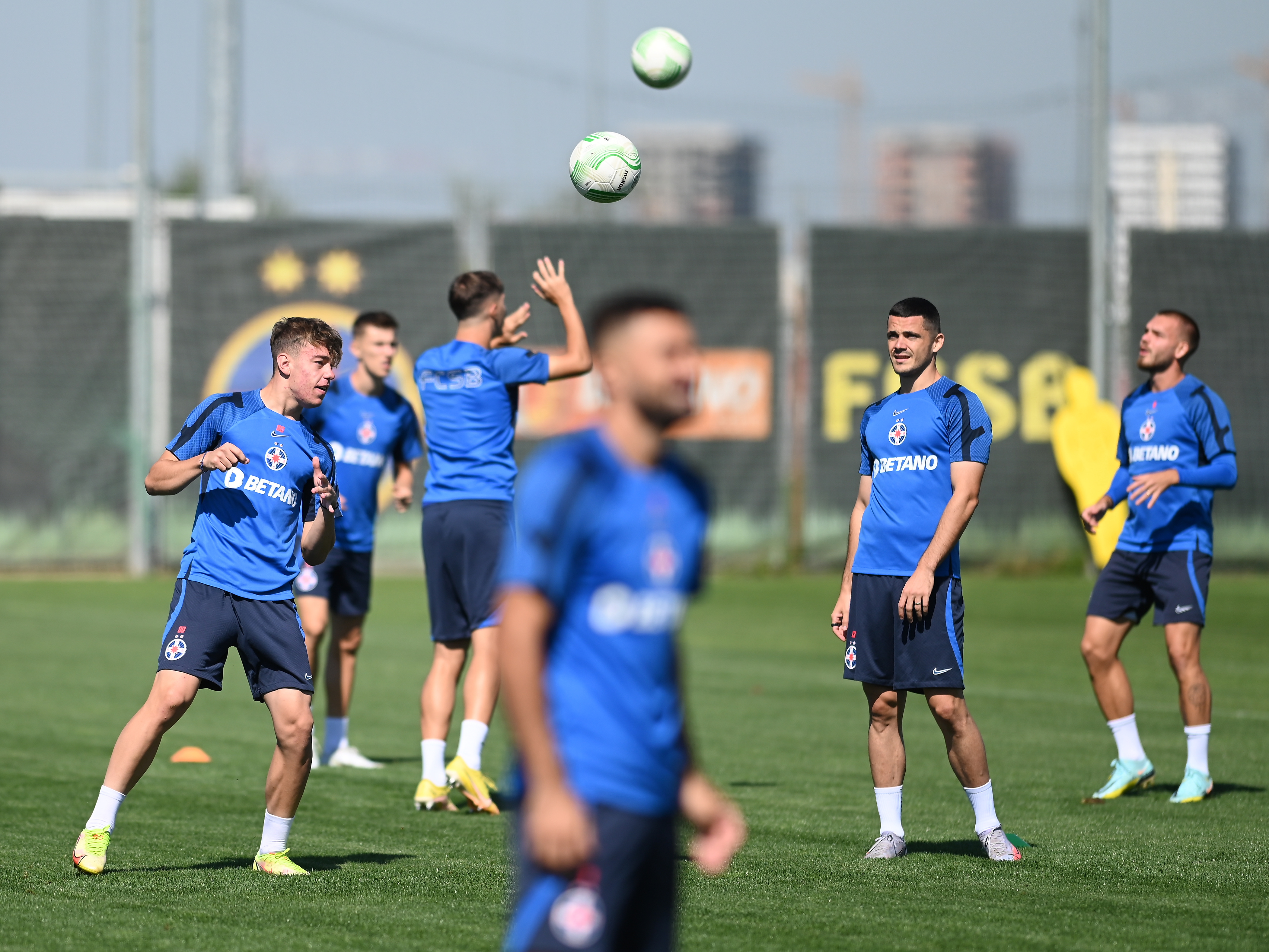 Cine e cel mai inteligent jucător de la FCSB? ”M-a impresionat cel mai mult”