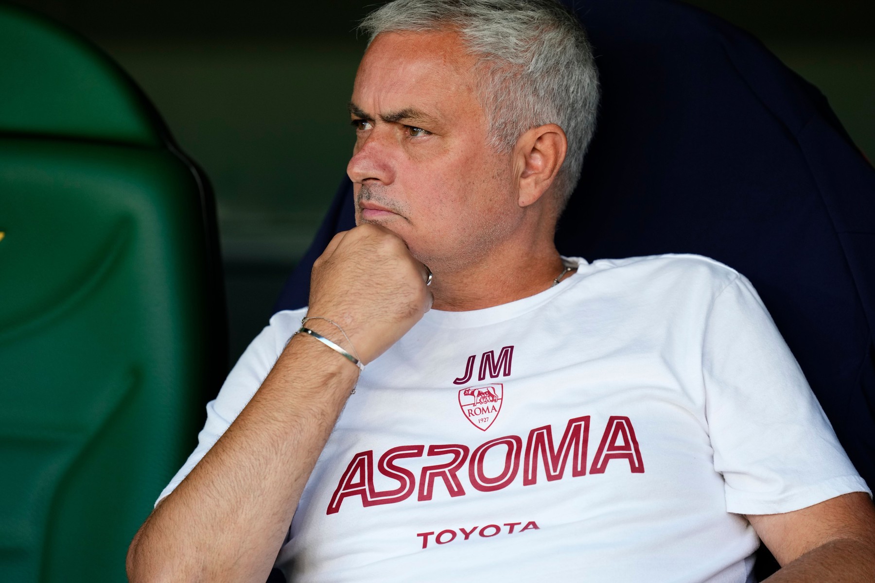 ”Rechinii eșuați n-au ce căuta”. Jose Mourinho nu s-a abținut după Betis - Roma 1-1