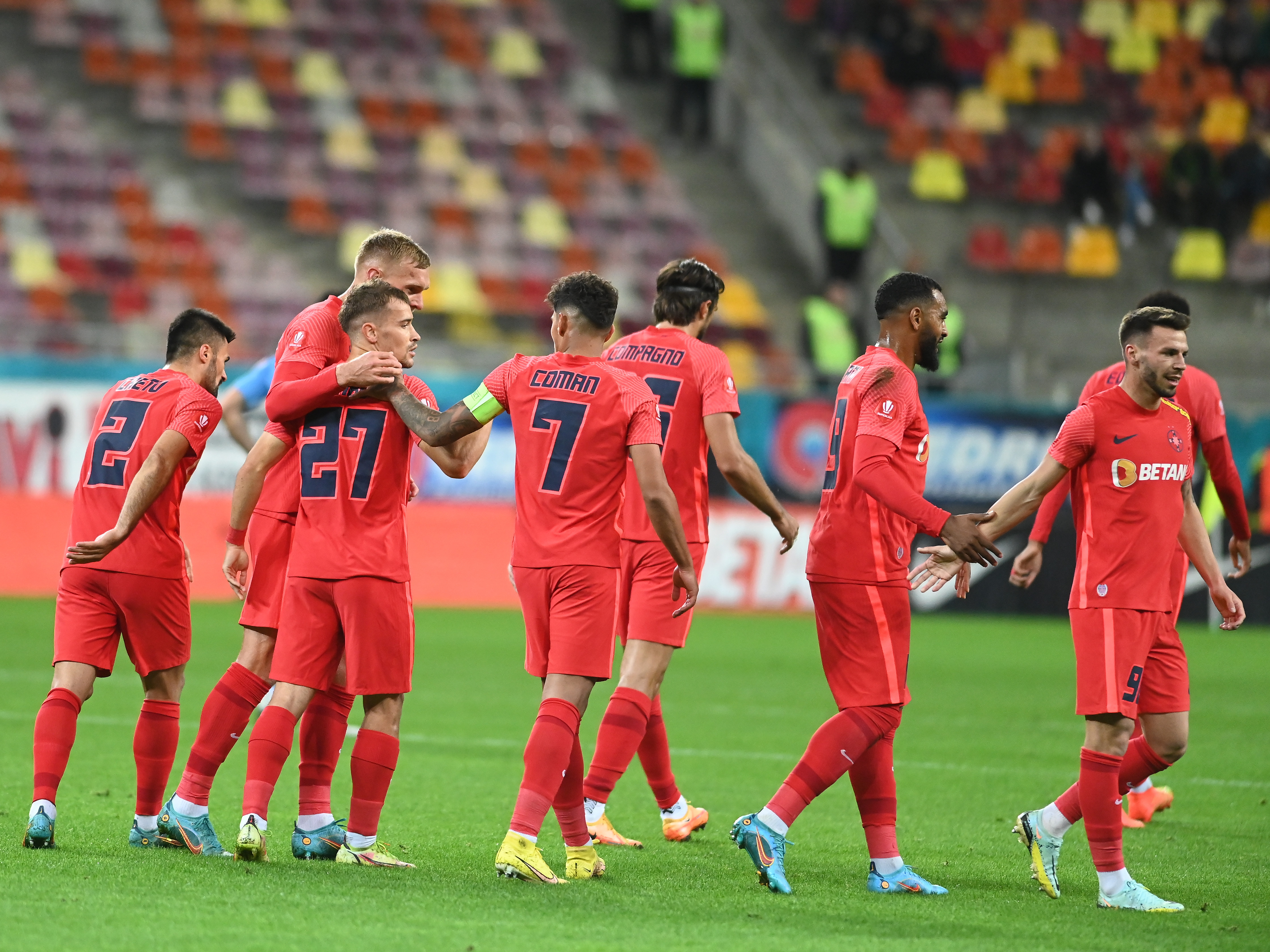 FCSB - UTA 2-1. Nebunie pe Arena Națională! Roș-albaștrii își continuă ascensiunea în clasament