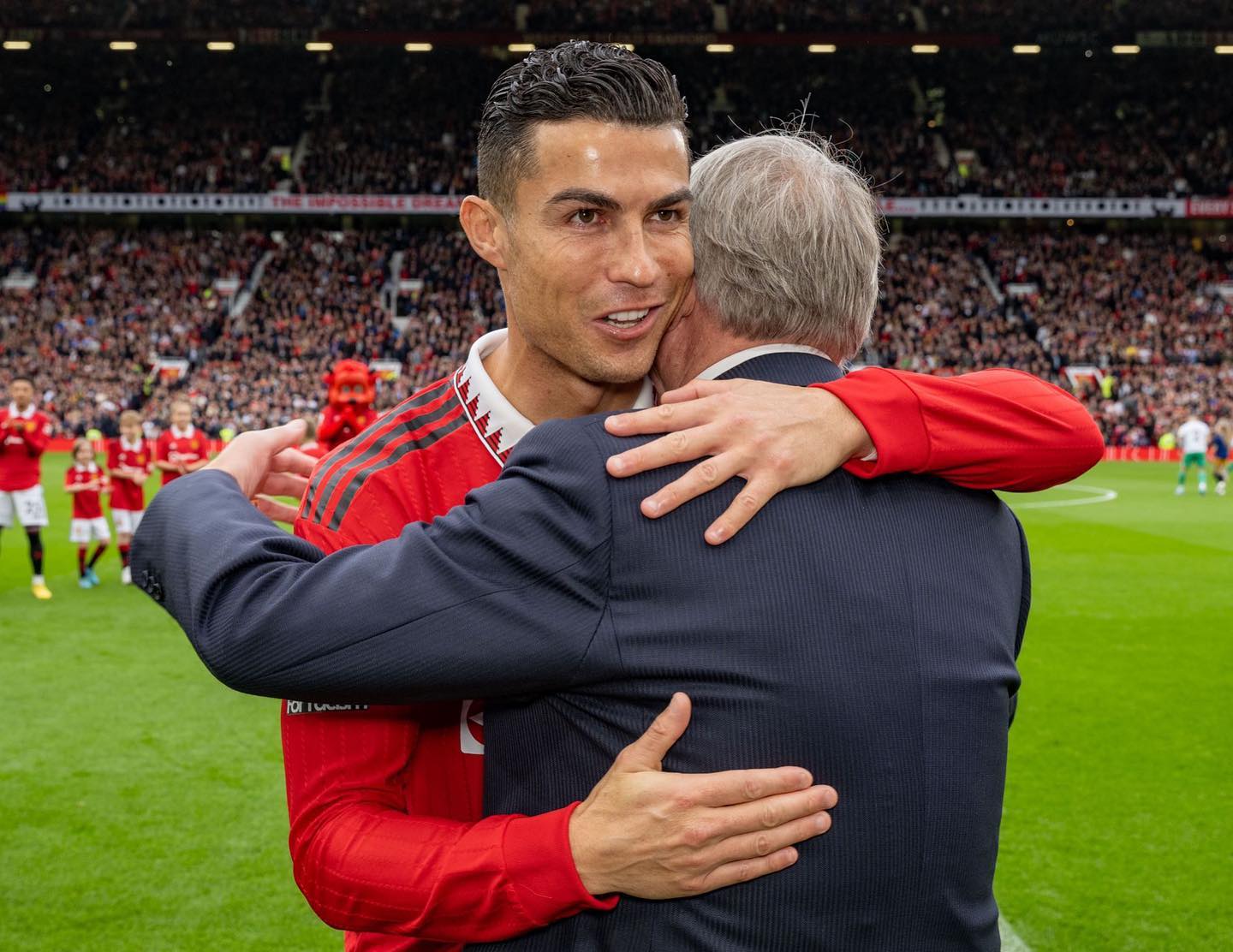 Ronaldo, revedere emoționantă cu Sir Alex Ferguson la meciul cu Newcastle. Ce mesaj i-a transmis lusitanul