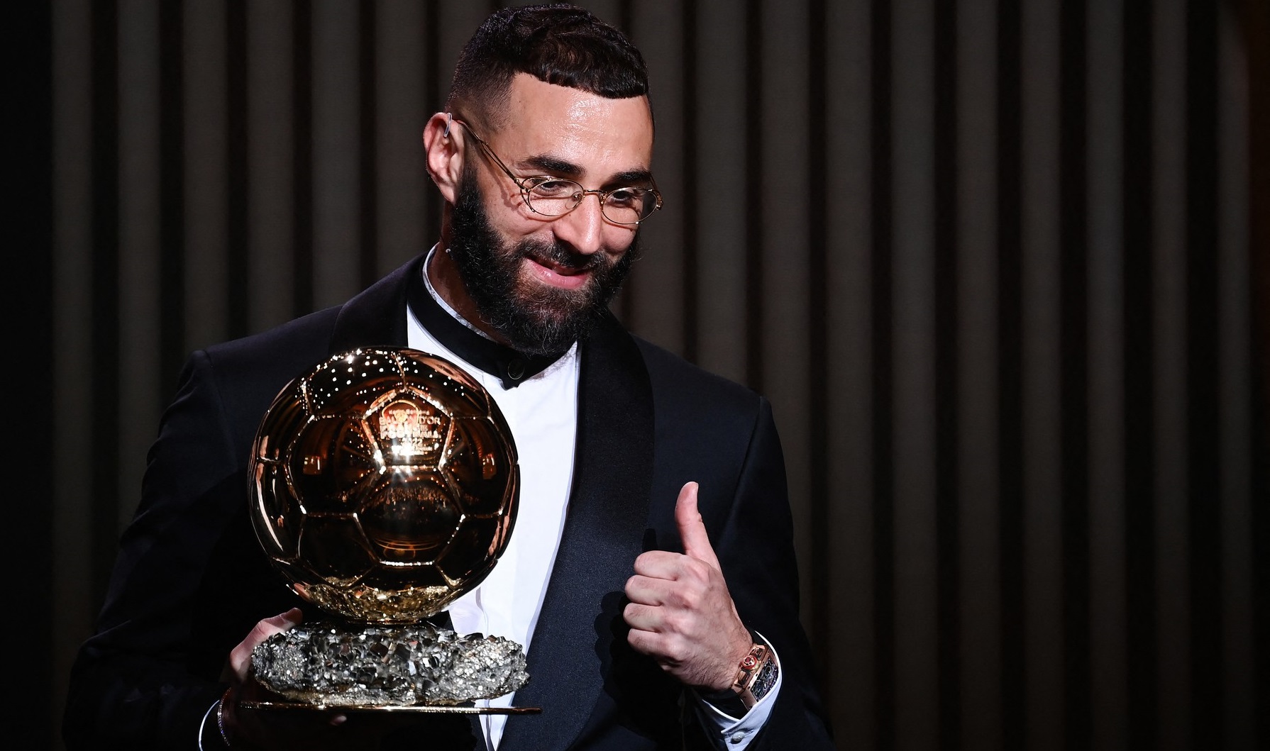 Discursul lui Karim Benzema după ce a reușit să câștige Balonul de Aur 2022. Pe cine a chemat pe scenă