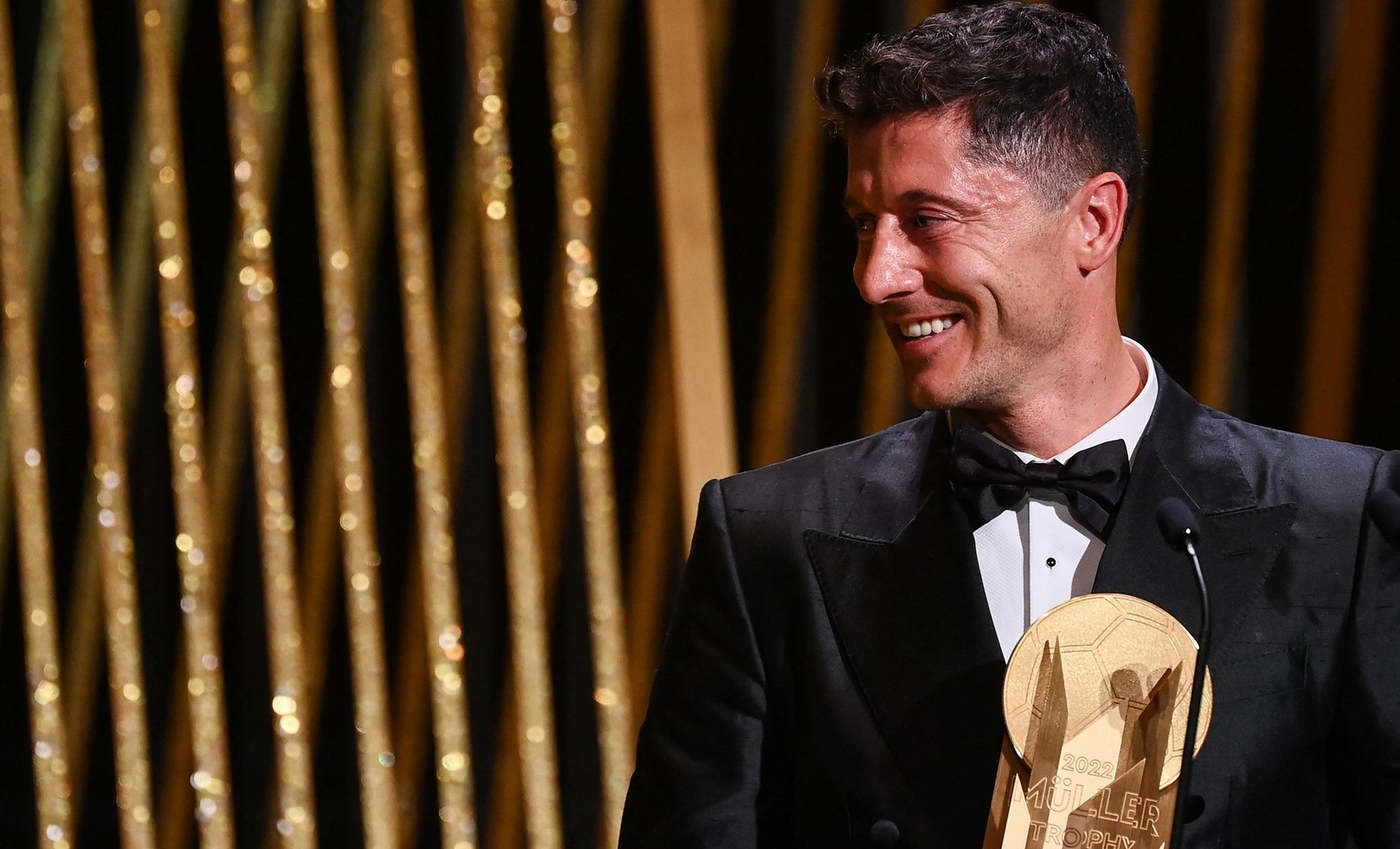 Situație incomodă pentru Robert Lewandowski, la gala Balonului de Aur. Ce a apărut pe ecran și întrebarea primită