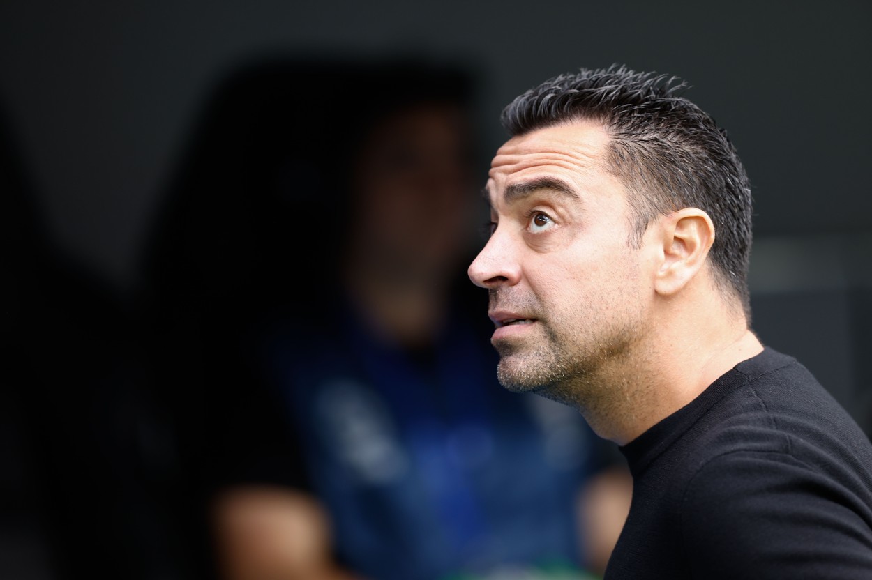 ”Parcă mi-ar fi murit o rudă”. Ce a pățit Xavi după săptămâna ”de coșmar” a Barcelonei