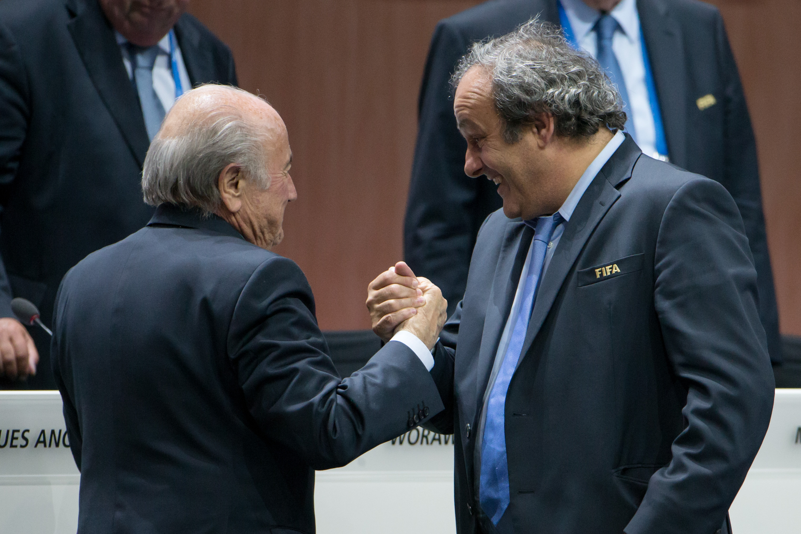 Michel Platini şi Sep Blatter nu scapă de probleme. Decizia Parchetului elvețian