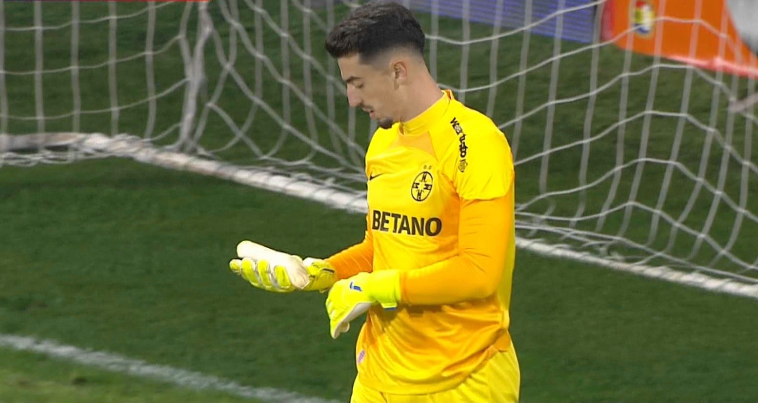 Andrei Vlad a așteptat șapte luni să apare din nou la FCSB și a luat gol după șapte minute