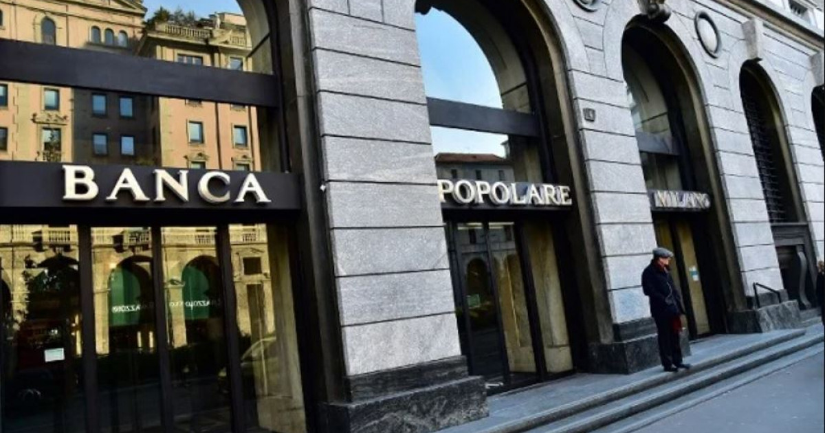 L’attaccante di Serie A bloccato in banca dopo essere stato scambiato per ladro