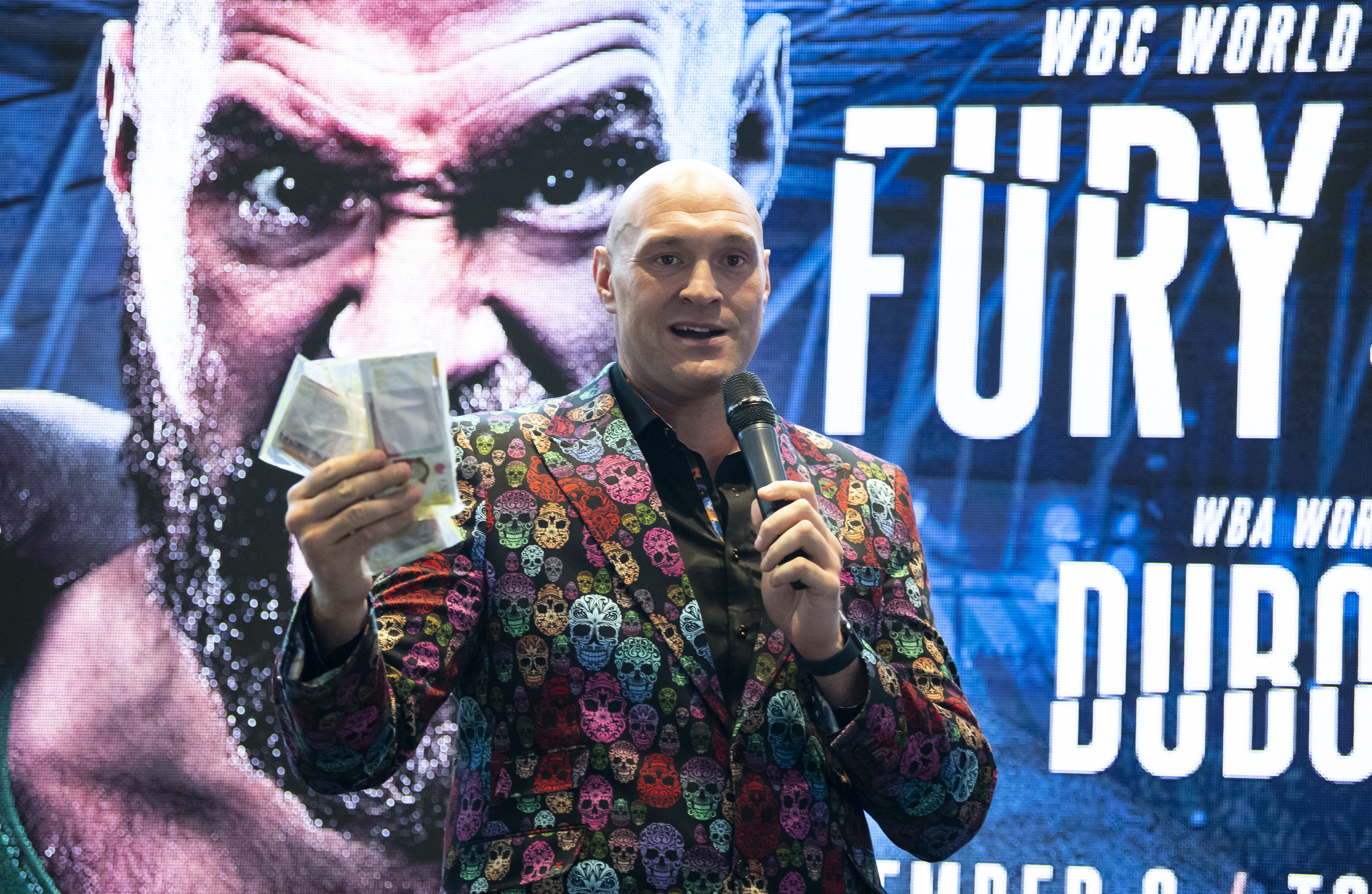 Tyson Fury s-a comparat cu Liz Truss, care tocmai a demisionat din funcția de prim-ministru al Marii Britanii