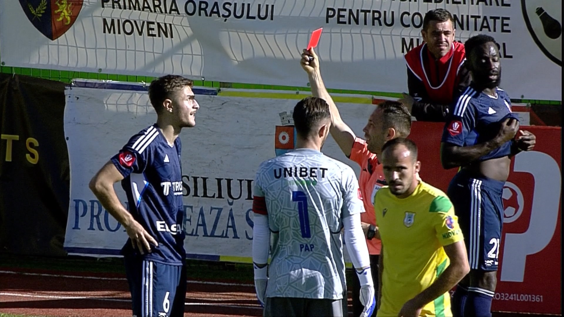 CS Mioveni - FC Botoșani 0-0. Gazdele au avut victoria pe fruntea lui Kabananga, dar atacantul a ratat