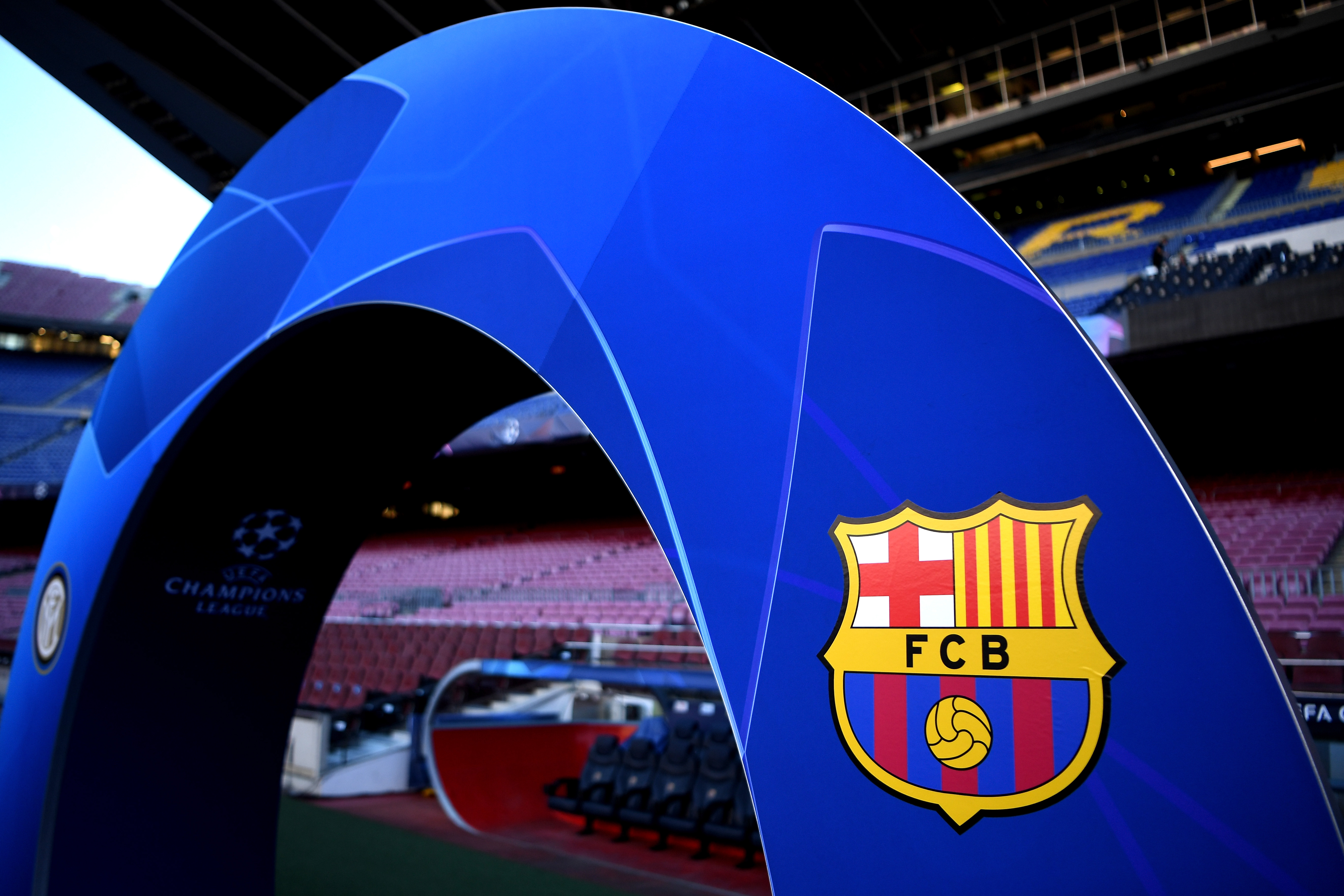 Lovitură de proporții: UEFA decisese excluderea Barcelonei din Champions League! Reacția lui Laporta