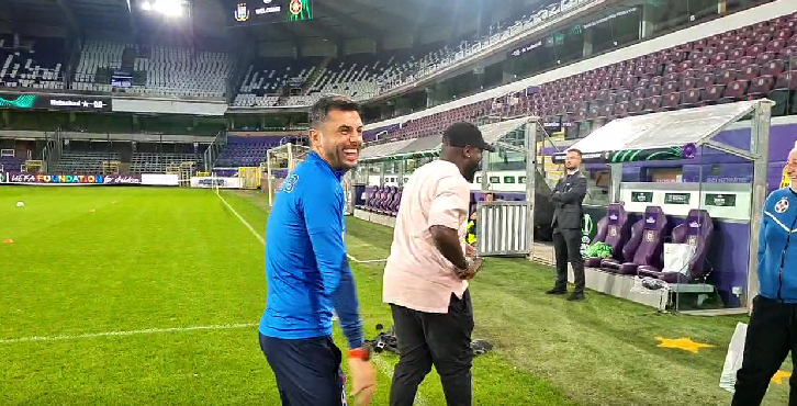 ”N-are loc”. Nicolae Dică, glume cu Harlem Gnohere înainte de Anderlecht - FCSB