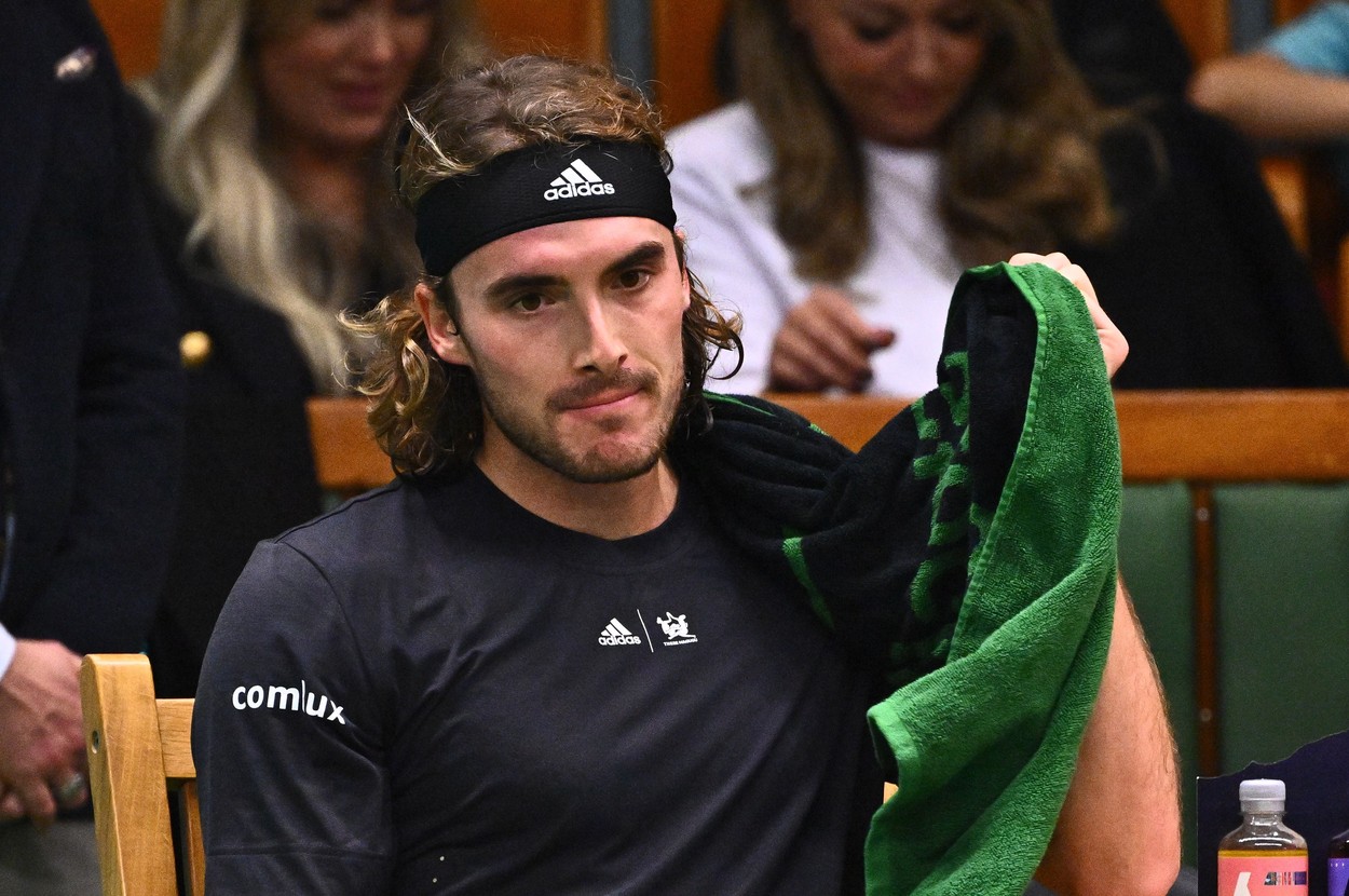 Stefanos Tsitsipas, ieșire nervoasă! Și-a înjurat tatăl, apoi a cerut să fie dat afară din sală