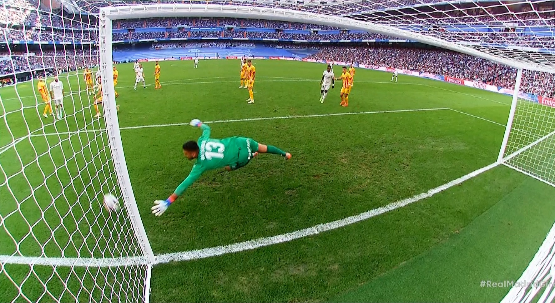 Real Madrid - Girona 1-1, ACUM, pe Digi Sport 2. Oaspeții egalează după un penalty. Ambele echipe au avut câte o bară
