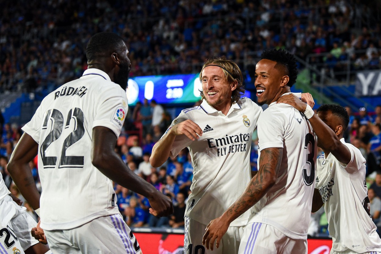 Prelungiri de contracte la Real Madrid. Florentino Perez i-ar fi asigurat până în 2028