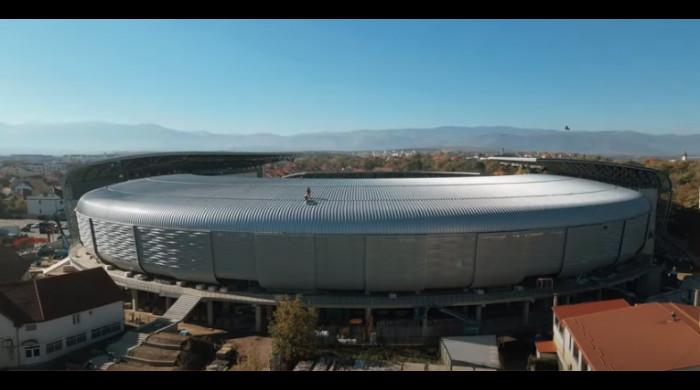 Atmosferă fabuloasă pe noul stadion din Sibiu, la meciul FC Hermannstadt -  Farul! Coregrafie superbă pregătită de fani - Antena Sport