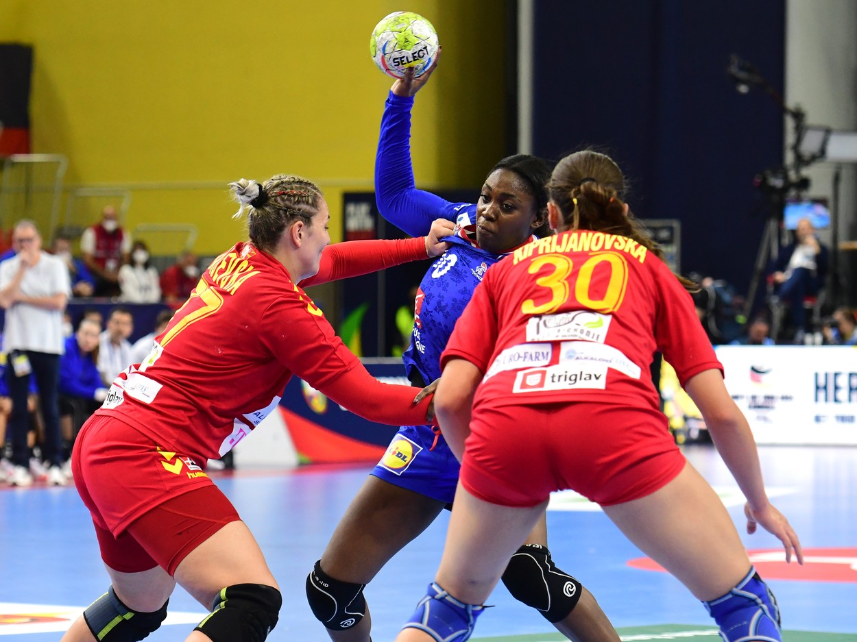 Meci cum rar se vede, în grupa României de la EHF Euro 2022: Gazdele au dat primul gol în minutul 16! Rezultatul final