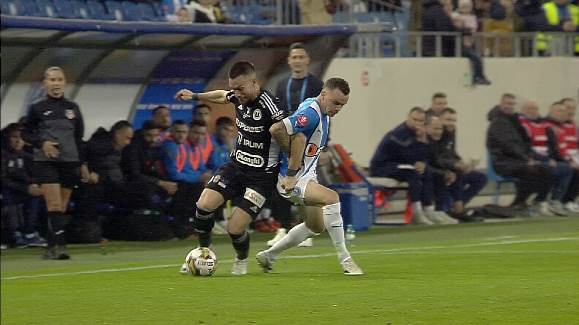 Universitatea Craiova - 'U' Cluj 1-0, ACUM, la Digi Sport 1. Oltenii deschid scorul în Bănie