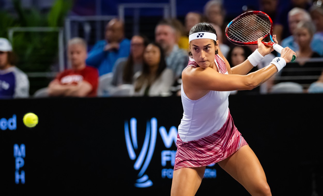 Caroline Garcia - Daria Kasatkina, 4-6, 6-1, 7-6 (5). Franțuzoaica merge în semifinale la Turneul Campioanelor