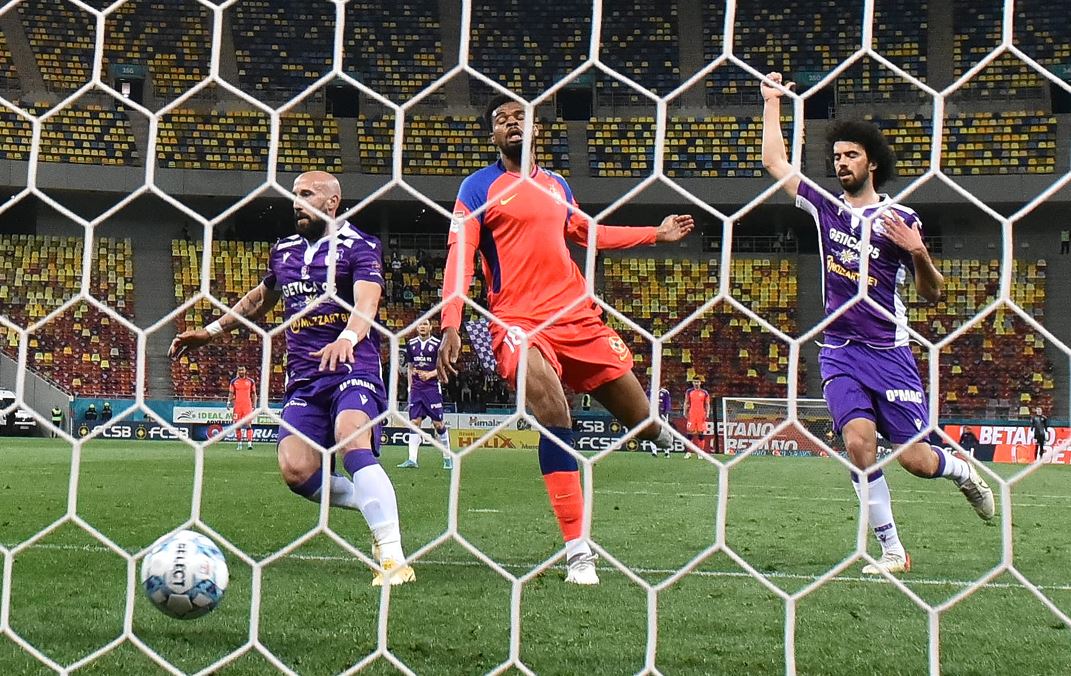 Jucătorul din Liga 1 ”anunțat” în direct că trebuie să-și găsească echipă: ”E gafeurul campionatului”