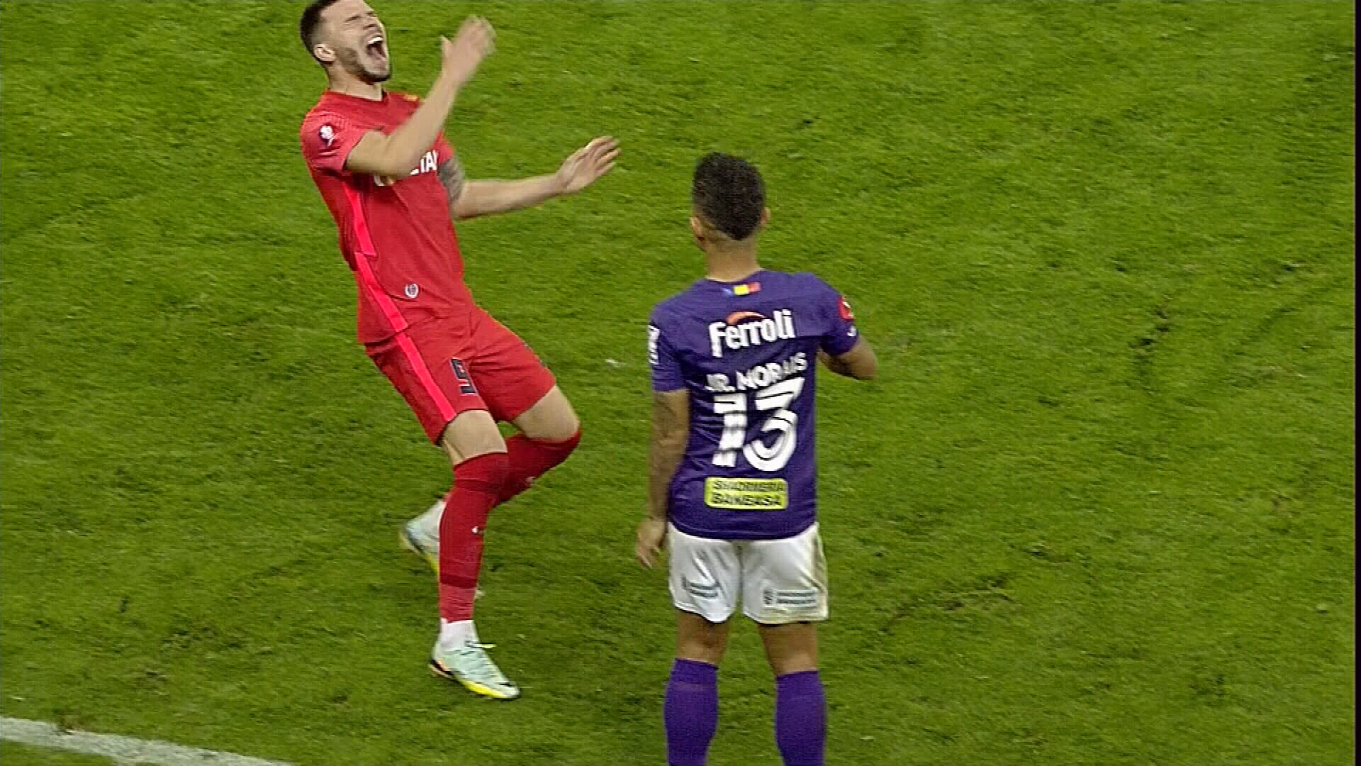 Roșu direct! Junior Morais l-a lovit în față pe Andrei Cordea și a fost eliminat în FCSB - Rapid