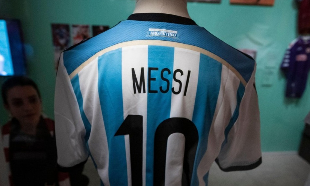 London, UK. 6 April 2022. "An Argentina national team shirt worn by Lionel Messi". Preview of Football: Designing the Beautiful Game, a new exhibition at the Design Museum which celebrates how design has influenced the worlds most popular sport. The ex
