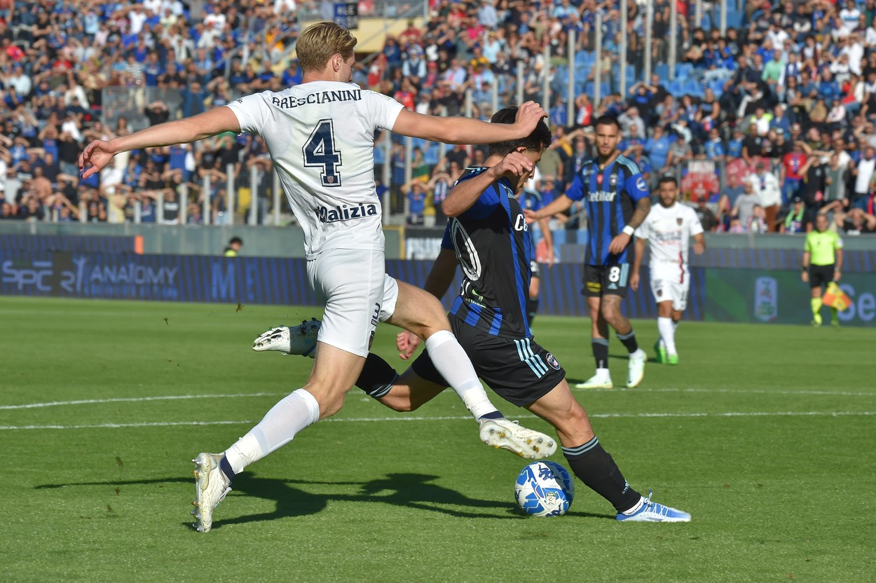 Olimpiu Moruțan continuă să facă spectacol în Serie B. Mijlocașul a marcat contra celor de la Cagliari