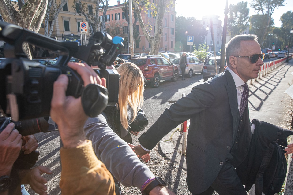 Francesco Totti și Ilary Blasi, față în față la tribunal. Cum au apărut cei doi și ce decizie au luat