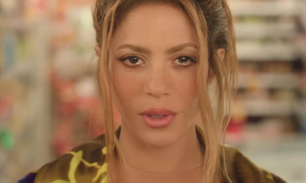 Shakira &amp; Ozuna new music video "Monotonía"
