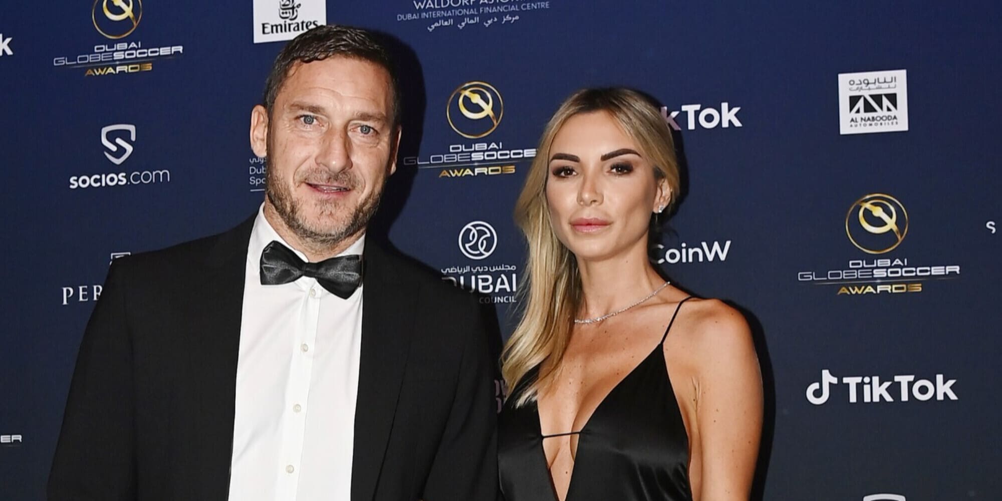 Francesco Totti și Noemi Bocchi au atras toate privirile la Globe Soccer Awards. Prima apariție oficială a cuplului