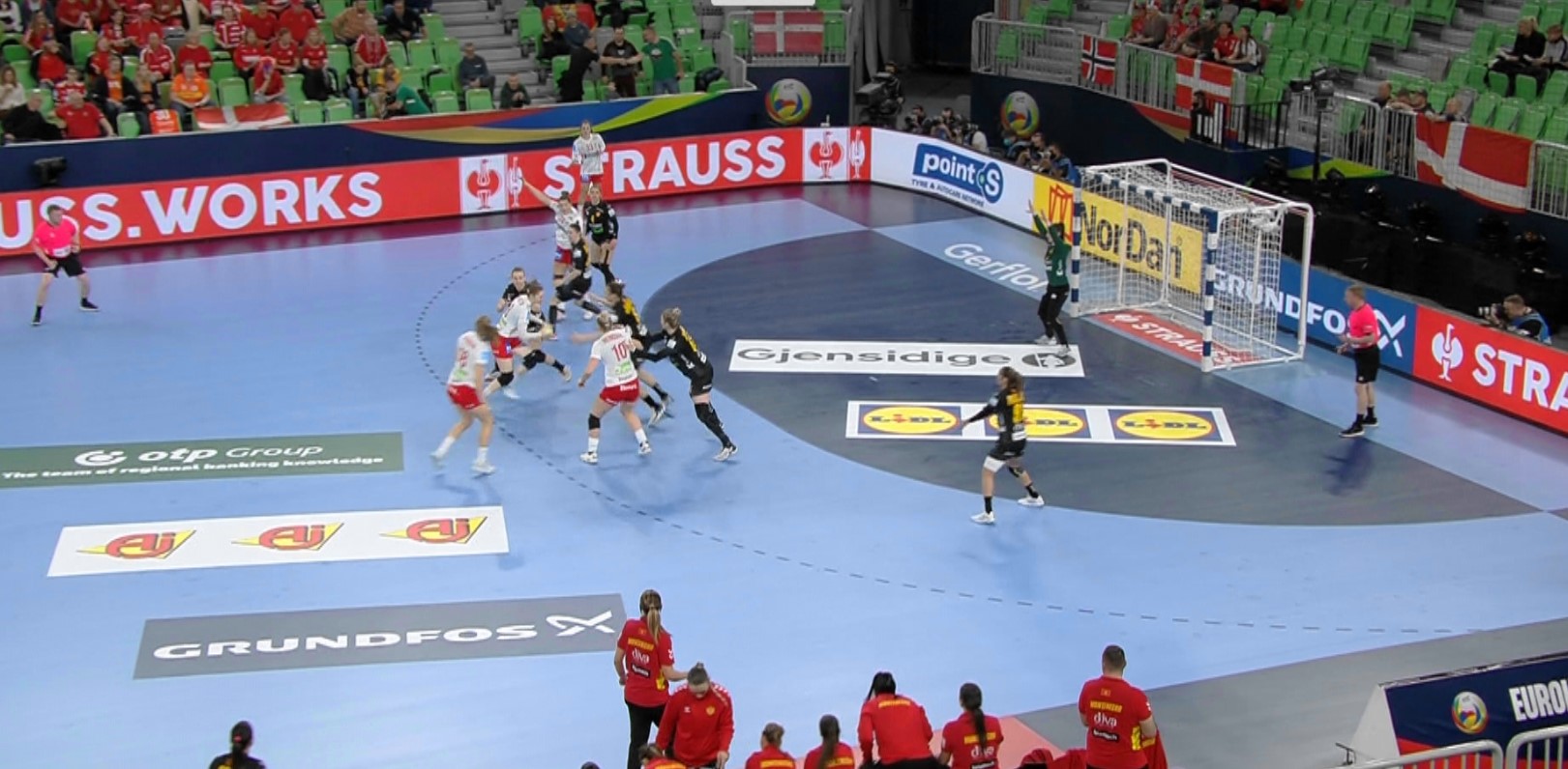 EHF EURO 2022, semifinale | Danemarca - Muntenegru, ACUM, pe Digi Sport 1. Norvegia - Franţa, de la ora 21:30