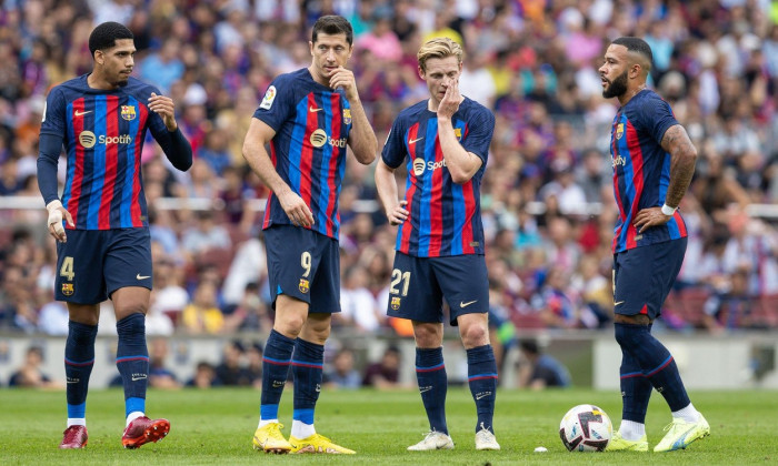 Ronald Araujo of FC Barcelona, Robert Lewandowski of FC Barcelonam Frenkie de Jong of FC Barcelona and Memphis Depay of FC Barcelona during the Liga match between FC Barcelona and Elche CF at Spotify Camp Nou in Barcelona, Spain.