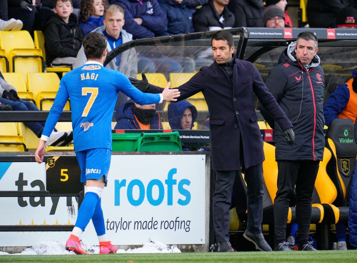 OFICIAL | Giovanni van Bronckhorst, demis! Ianis Hagi a rămas fără antrenor la Rangers