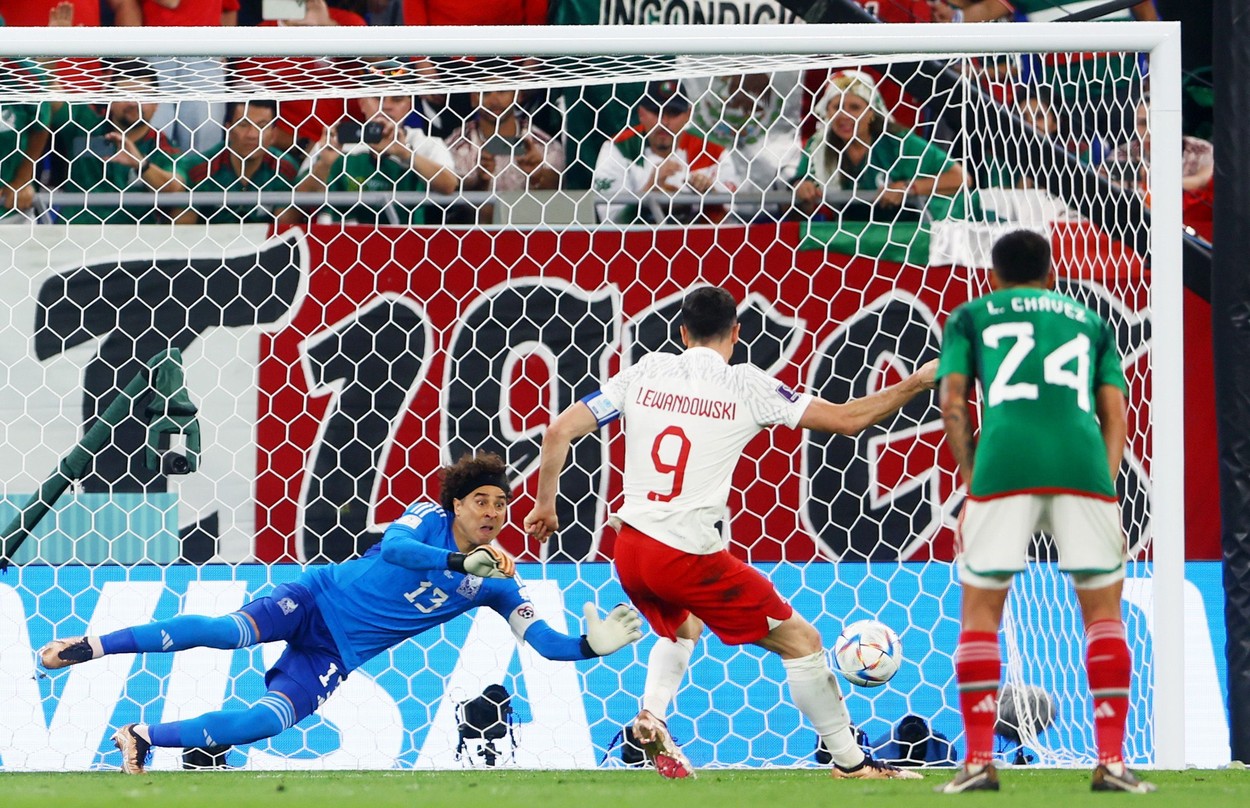 Mexic - Polonia 0-0. A treia remiză de la Cupa Mondială, după ce Robert Lewandowski a ratat un penalty