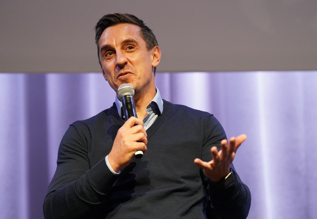 Reacția lui Gary Neville, după debutul lui Radu Drăgușin la Tottenham