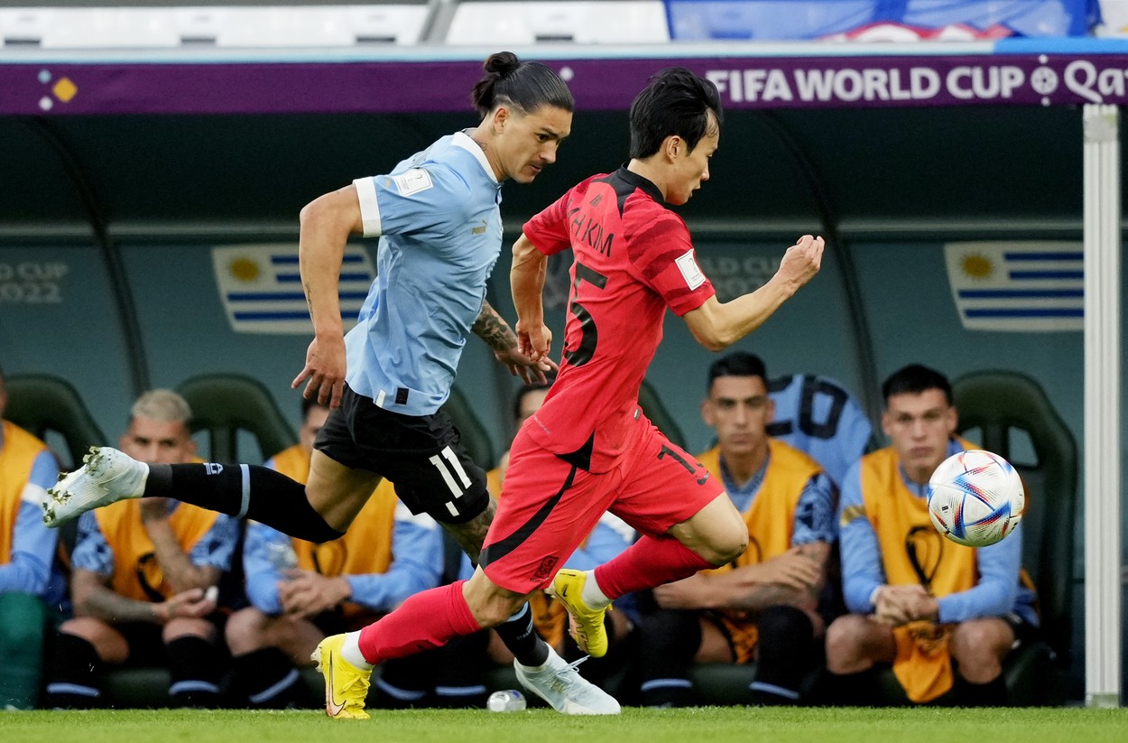 Uruguay - Coreea de Sud 0-0, ACUM, într-un meci din cadrul Grupei H al Cupei Mondiale. Istvan Kovacs, arbitru de rezervă
